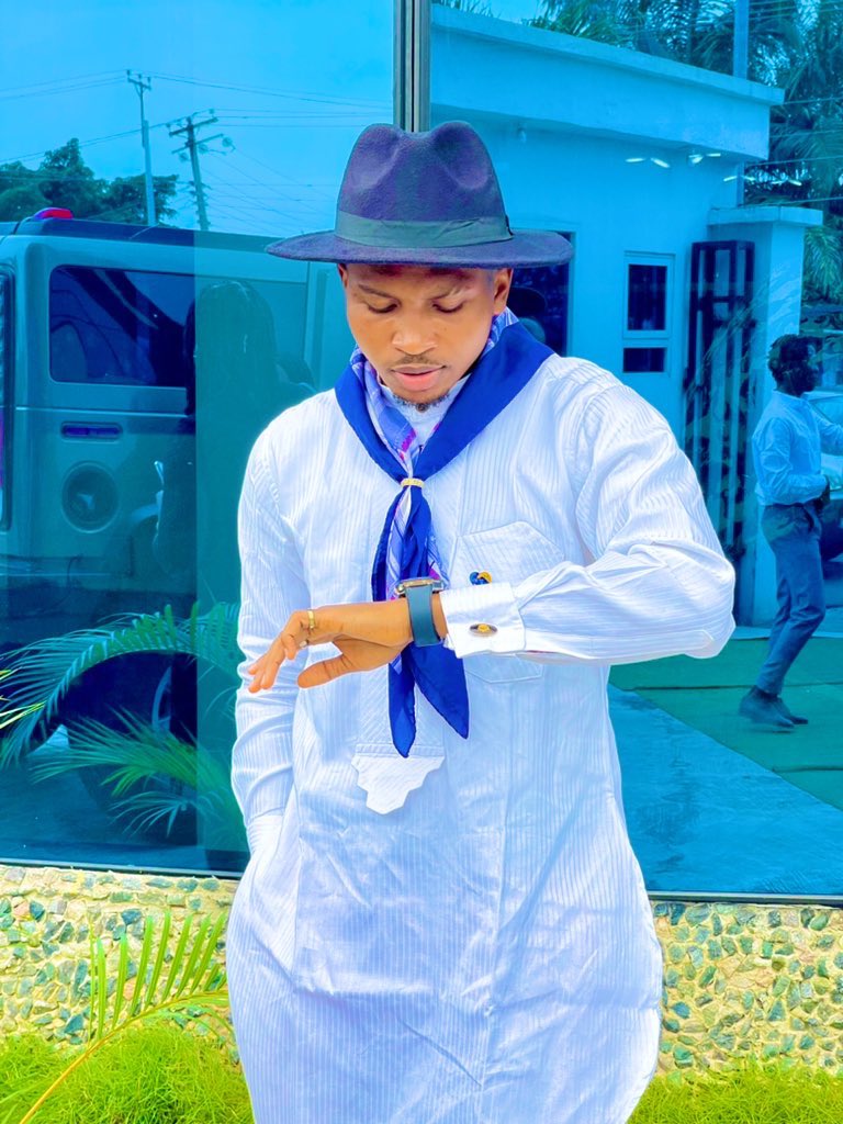 Bassey_Ita_'s tweet photo. 08 of 12🗑

Thankful for unmerited favour
For culture
For freshness
And for revisited knowledge https://t.co/ALaOYBusYU