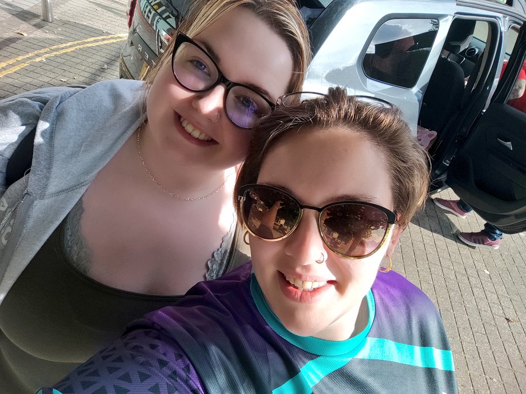 Minniedeli22's tweet photo. I miss you all so much already. Insomnia was epic! I can't wait to see you all next year 🥰 https://t.co/kWxCfXG842