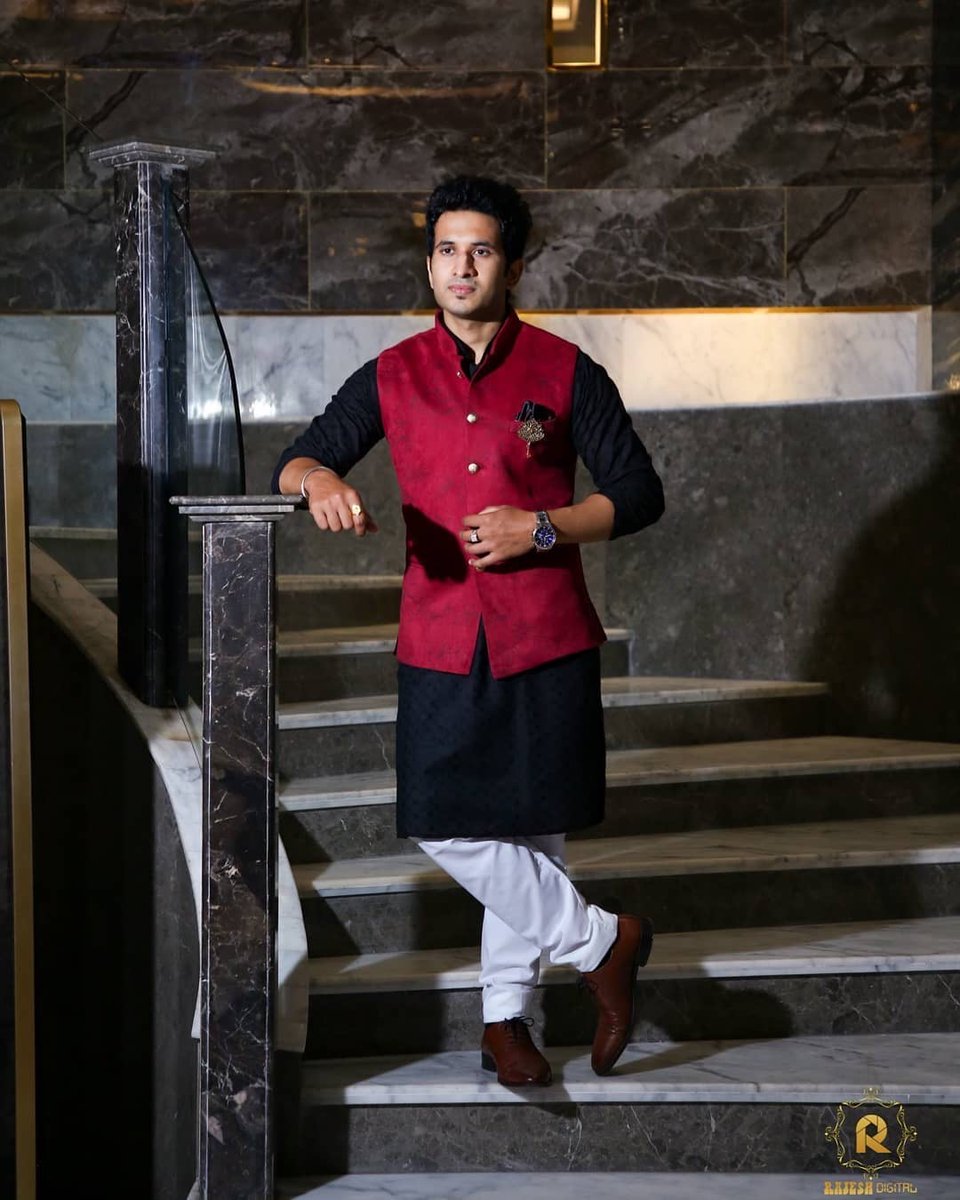 Hatsoff_Acc's tweet photo. #repost @sachin_dagur Celebration time @itsyashvarma engagement 

You can never go wrong with our handcrafted Leather Tan Lace Ups. Take your dapper choices up a notch like @sachin_dagur
#hatsoffaccessories #handmade #comfortshoes #footwearindia #shoesformen #shoegram #shoefie https://t.co/9BELI8TIP3