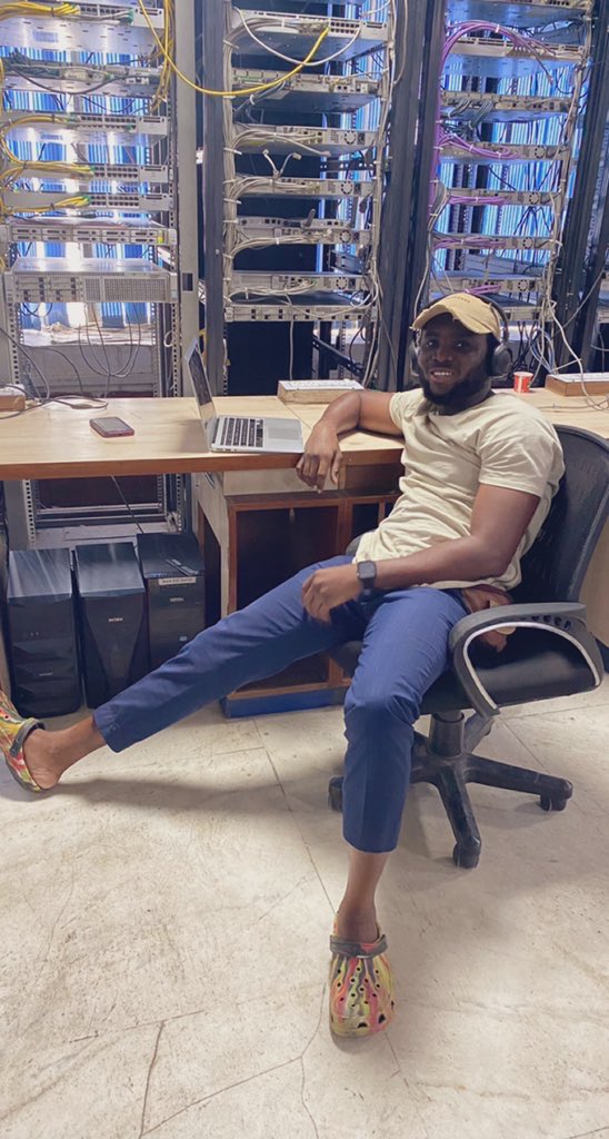 __chopsticks's tweet photo. August Dump🫶🏽
#NetworkEngineering #BlackTechTwitter
#Cisco #networking #networksecurityengineer https://t.co/1hUnmh6Yjk