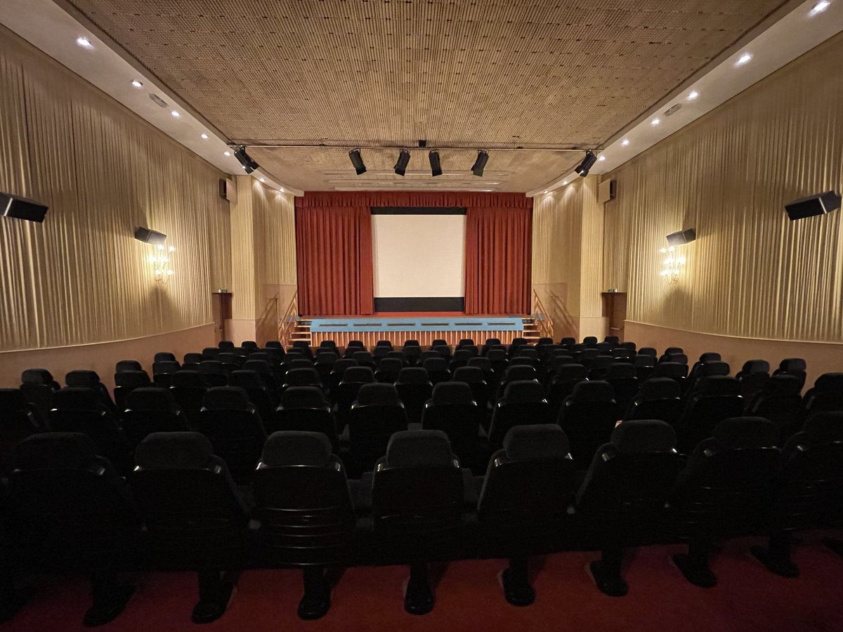 nestaart's tweet photo. #❤️ #kino #Millstattersee and now I’m off to #la_biennale #venezia #lido #cinema #great #legend in #film #history https://t.co/TZJVFrfXi5
