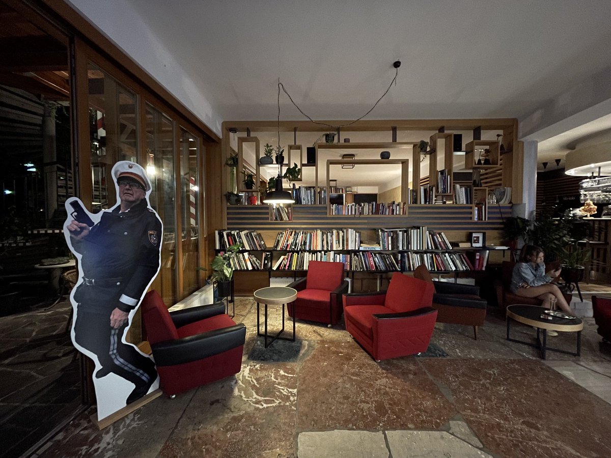 nestaart's tweet photo. #kino #action #costume #library #millstattersee and now I’m #inviaggio #la_biennale #venezia #cinema #film #great #legend #history of #film https://t.co/UEwH4TX1LP