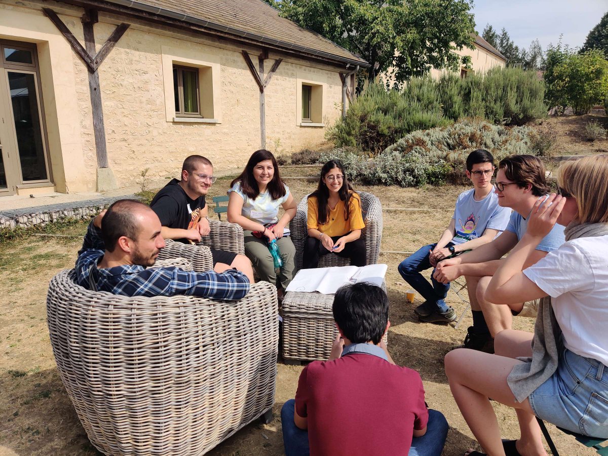 Yesterday at #REgathering2022, attendees took part in leadership training focusing on values, vision, self discipline, listening, and empathy. We discussed what a good Rethinking Economics leader does so we can take the lessons back to our universities.