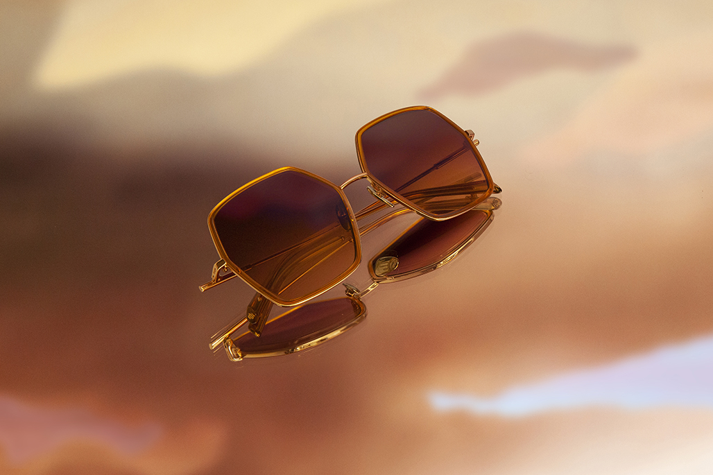 Bringing the seduction of summer in 1970s Paris, learn more about <a href="/majeparis/">maje Paris</a> SUN22 style MJ7019 here: 

mondottica.com/blog/maje-summ…

#Sunglasses #Eyewear #MajeParis #Mondottica