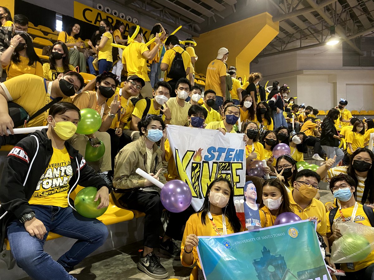12STEM15's tweet photo. kinse family! 💛🐯 https://t.co/A3Z1CEhuCR