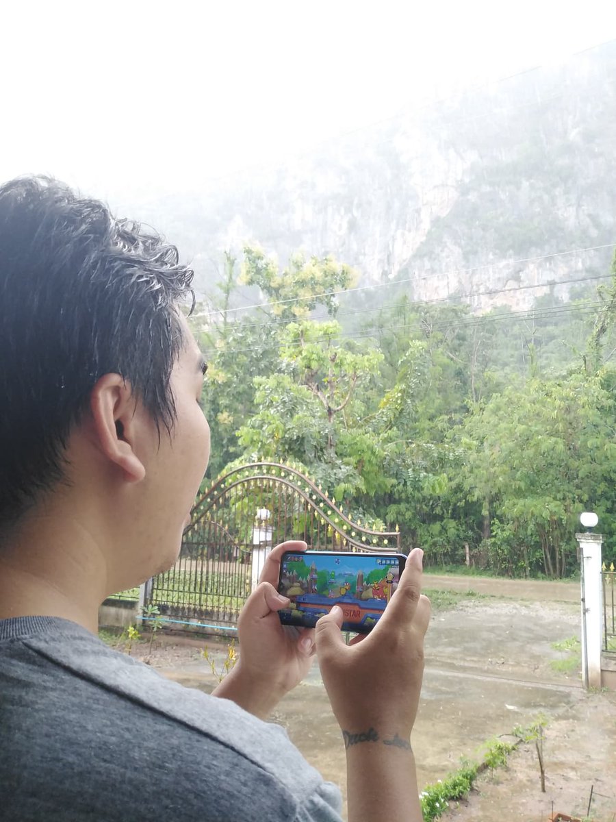 Well planned, today's boss is the "Woruffing Boss 🐛".
Prepare a lot of "Goddess's Drink" help items today.
***Play games we love <a href="/GunStar_io/">Gunstar Metaverse</a>. Anytime, Anywhere***
#Gunstar #Metaverse #FreeToPlay #GameFi #PlayAndEarn #RaidBoss #Metaverse #Web3 #MobileGame