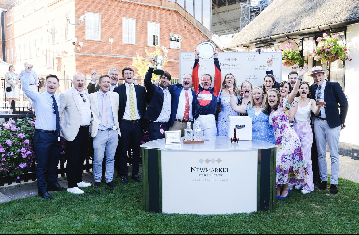 LGibsonBrabazon's tweet photo. The final celebration post for the 2022 running of the Newmarket Town Plate in memory of fellow Town Plate lady rider and winner, Julie Cecil 🎉🥇🏇🏻
The 352nd winner goes to Goldencard 🏆
So, what’s next on the cards @MJLH16 ?!!
#GambleLanded https://t.co/TUNcltGZV2