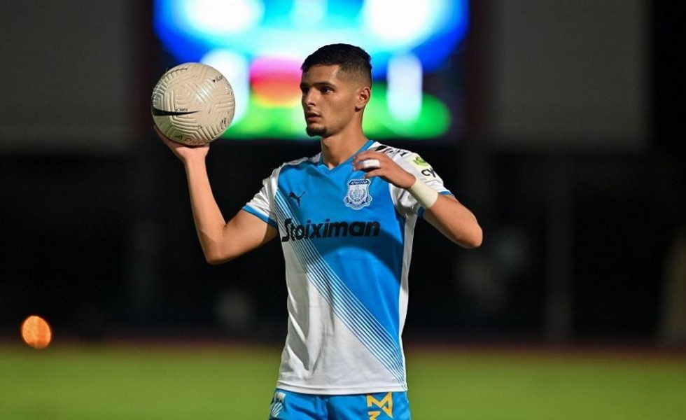 sachatavolieri's tweet photo. 🔴🇬🇷 #OlympiacosFC is ahead of Amine #Khammas! After the aborted transfer of Jordan #Amavi, the Greek leaders are still looking for a left back and are targeting 2 names : The Belgian-Moroccan defender of #ApollonLimassol and Toni Lato (#ValenciaCF)
⏳ To be continued. https://t.co/4o3a47qRgk