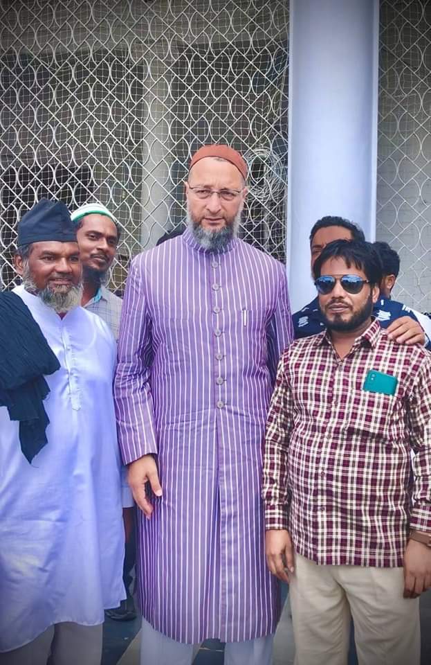 adnan_zeya_'s tweet photo. Aimim President Barrister @asadowaisi sahab at party headquarters Darussalam..

#aimim #asaduddinowaisi #asadowaisi #owaisi #mim #Darussalam #aimimupdates https://t.co/9dpKJTxUQo