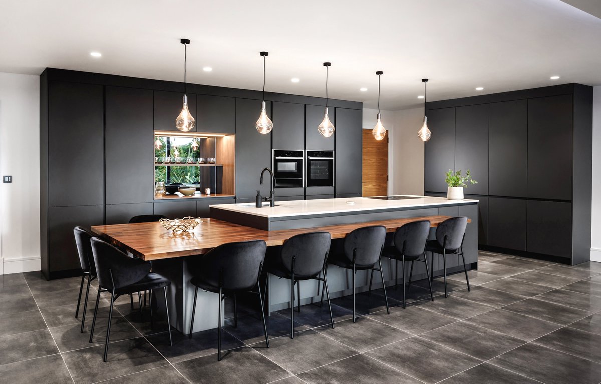 Sneak peek at a case study coming to magazines and the website soon.

#StuartFrazer #kitchens #noseriousalternative