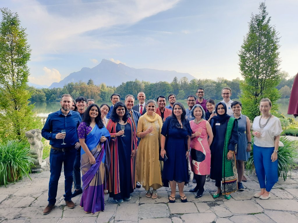 AishwaryaMinds's tweet photo. Engaging with @SalzburgGlobal Fellows in person these past few days has been fully rewarding! Incredibly talented group from Japan &amp; India harnessing the power of big data and AI to create  global impact. https://t.co/GB6A4knYEN