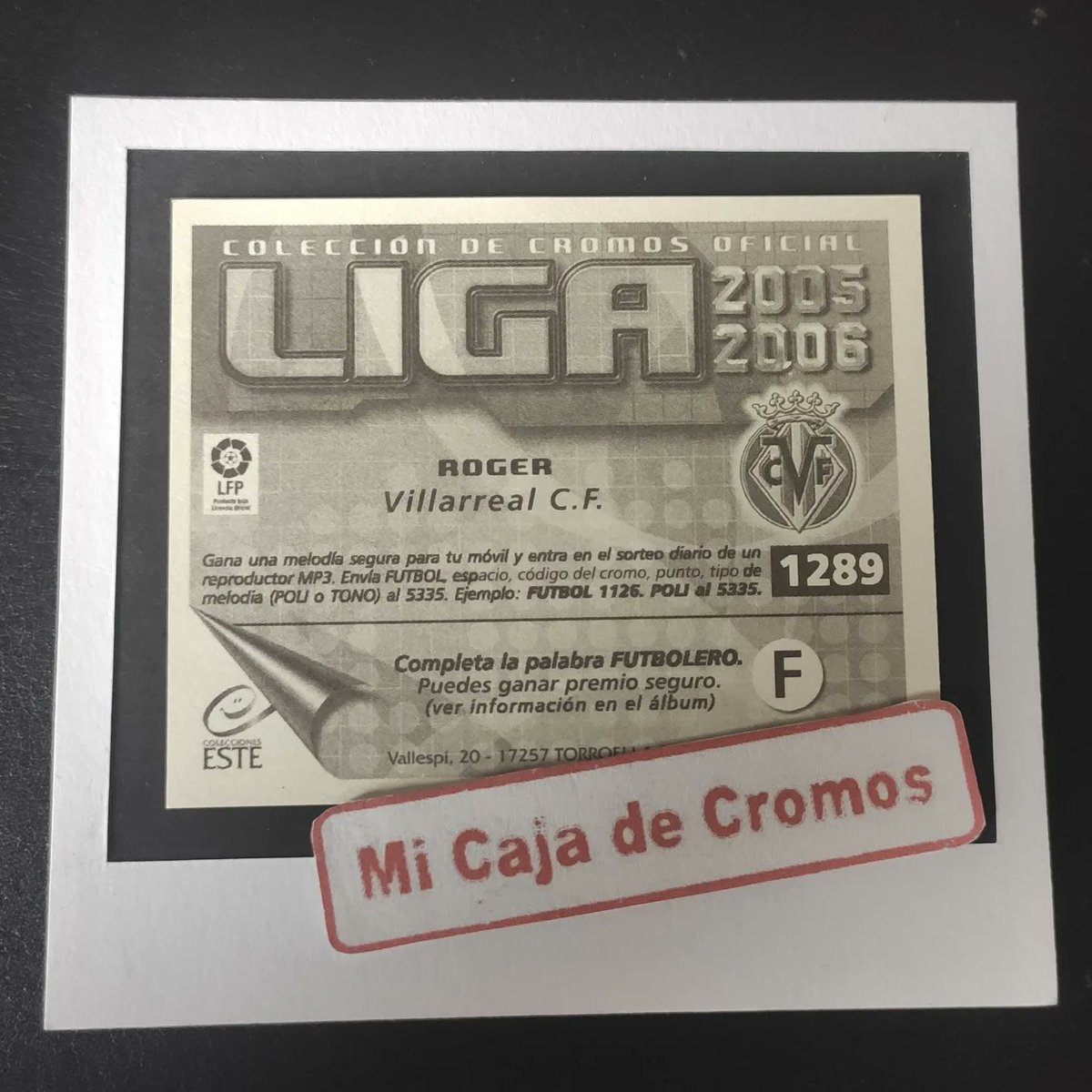 CromosMi's tweet photo. Roger García ( 15 de diciembre de 1976) en la que fue su última temporada en el @VillarrealCF. El pequeño de los García Junyent tenía una zurda prodigiosa y un toque a balón parado exquisito. Jugó en el @RCDEspanyol y en el @FCBarcelona. https://t.co/qX40YMPCib