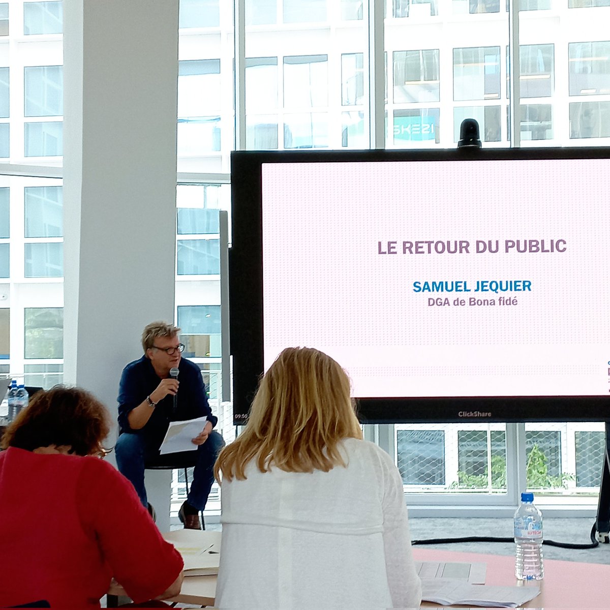 Séminaire de rentrée de <a href="/Comm_publique/">Communication publique</a>, avec un état de l'opinion publique par Samuel Jequier de <a href="/BonafideAgence/">Bona fidé</a>, qui souligne un paradoxe: un rejet de la parole publique et en même temps une forte attente de service public. Terrain complexe mais passionnant pour la #compublique