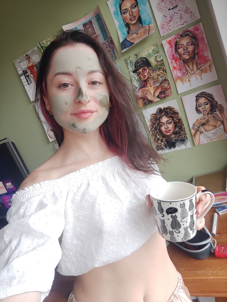 OHembar's tweet photo. My mask dried while I was taking photos for my morning tweet 😁
 Have a wonderful day, friends! 💕 
 #NFTCommunity #nftartist https://t.co/KJLer4TTEn