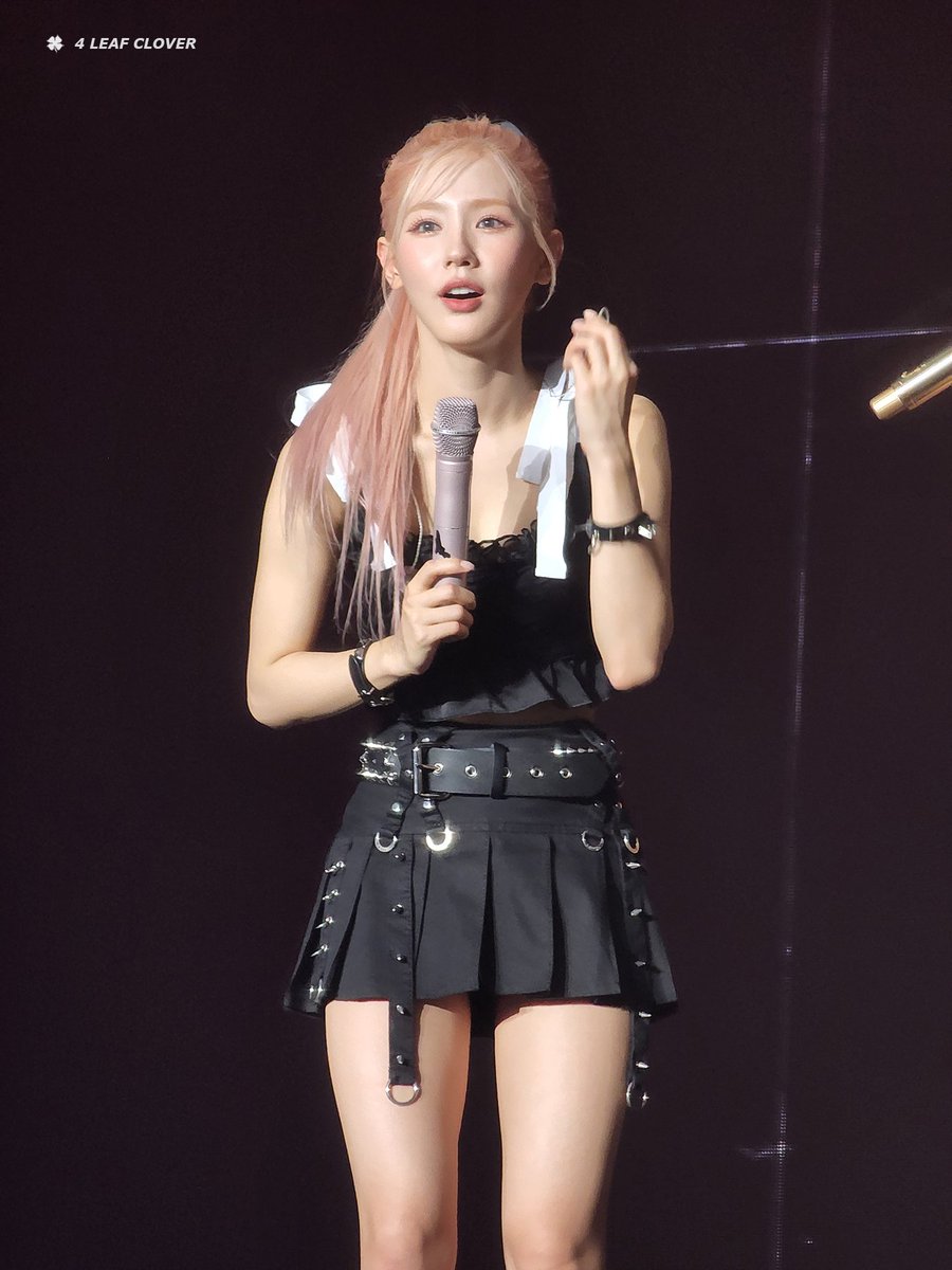 รวมเซตคอสตูมคูมมิยอน ทั้ง 3 ชุด... 
☆(◕‿◕ )☆

นี่คือ...ชอบชุดคอนไอเดิ้ลทุกชุดเลย ♡
#MIYEON #미연  #조미연 #ミヨン 
#GIDLE #여자아이들 #G_I_DLE
#GIDLE_JUSTMEIDLE_inBKK