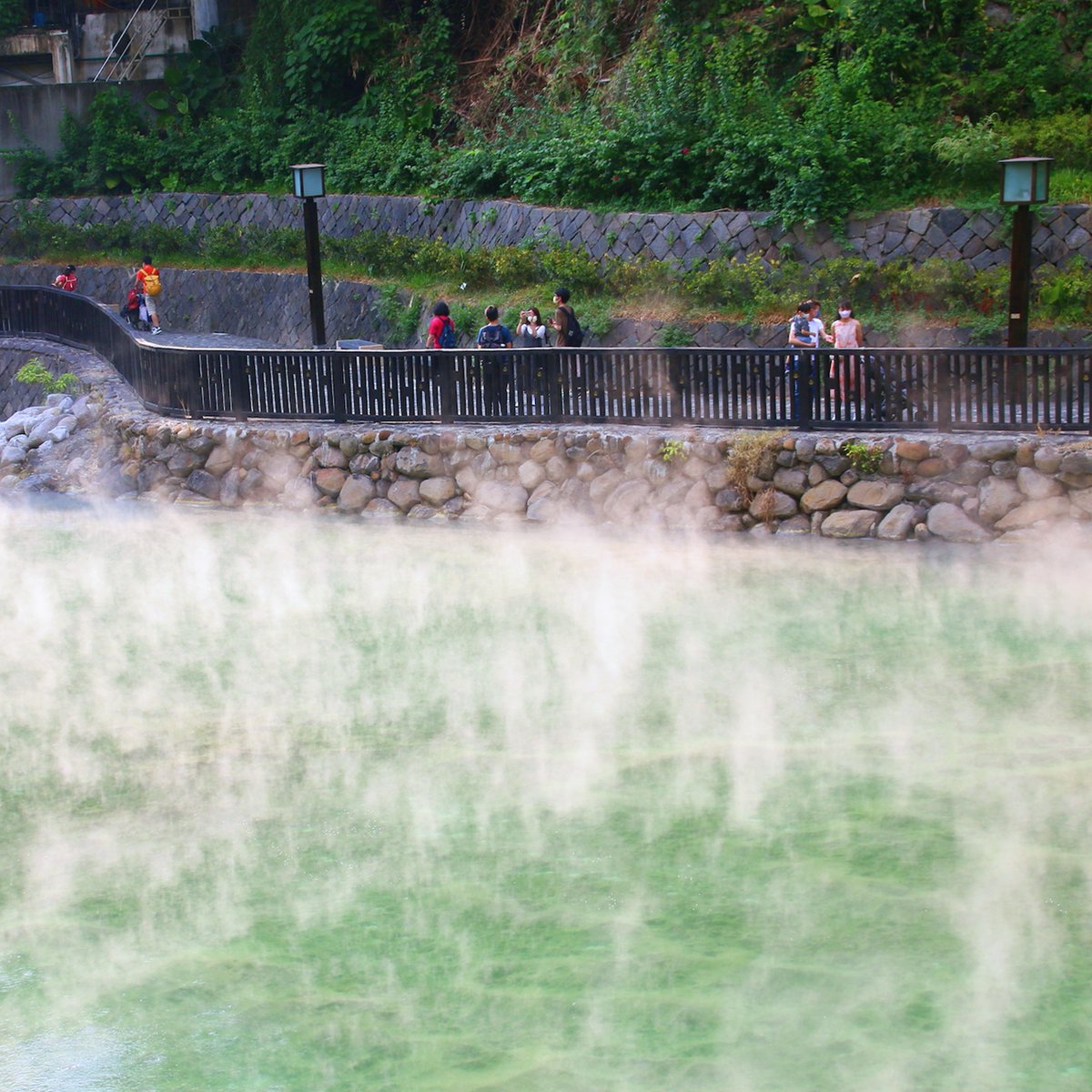 【北投魔法節】 納涼祭の次は魔法の祭典！新北投の夏は温泉のお湯並みにアツかった！ https://t.co/3PowwbrRBT 魔法節は9月4日まで北投公園と旧新北投駅前の七星公園を中心に開催中！