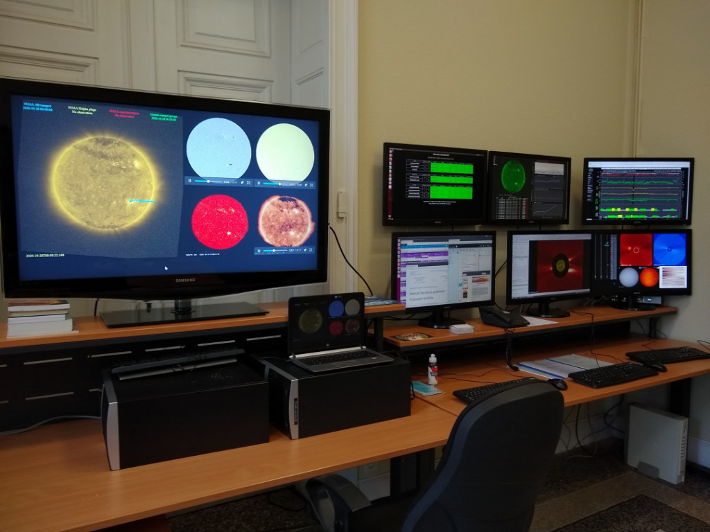 ORB_KSB's tweet photo. In our #spaceweather room, we collect and analyse data and observations 24 hours a day, 7 days a week and monitor closely solar storms. Visit our space weather room during our #opendoors of Sept 24-25!  #STCE #spacepole https://t.co/WC1PBy9zIf