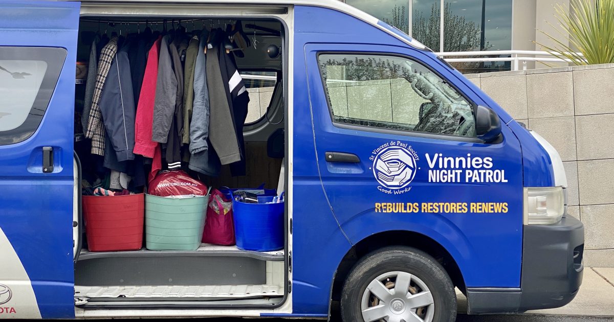RegionCanberra's tweet photo. Night patrol vans run by @VinniesACT have been helping the homeless for 21 years with food, clothes, drinks and more. Volunteer Jenny recalls the very first night ... https://t.co/uAyhcYmuYI https://t.co/X0X08YNvSO