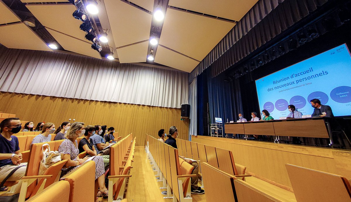 lfitokyo's tweet image. Après une #présentation de l’établissement par l’#équipededirection du #LFITokyo en #présentiel à l'#auditorium, ils ont pu visiter le #lycée et son #Annexe. 

#Bonneannéescolaire à toutes et à tous !

2/2