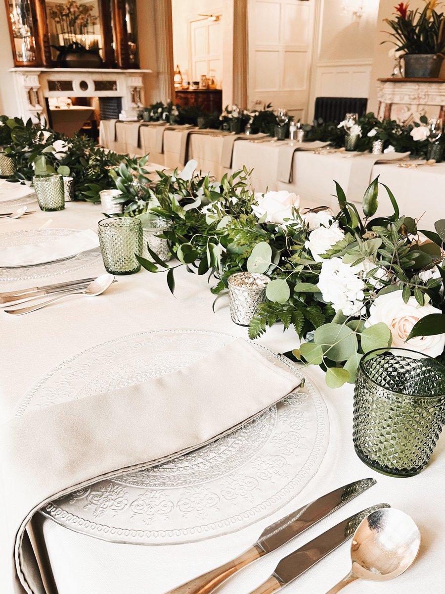 ImagineStyling's tweet photo. I don't think we'll ever stop being obsessed with Olive tumblers, especially when they match the florals so perfectly 😍 https://t.co/AGvT0Nc2EM