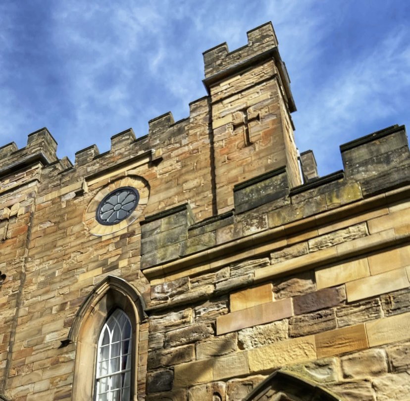 The view of the castle gatehouse never gets old 💫

#durhamcastle #durhamuniversity