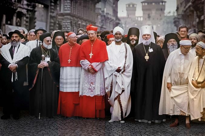 #31agosto 
La Comunidad de Sant’Egidio con  afectuosa gratitud recuerda al cardenal #CarloMariaMartini, su gran testimonio de pastor y su amor por la Palabra de Dios.
Su amor por  los pobres y su pasión por la paz y el diálogo quedan para todos como un precioso patrimonio.