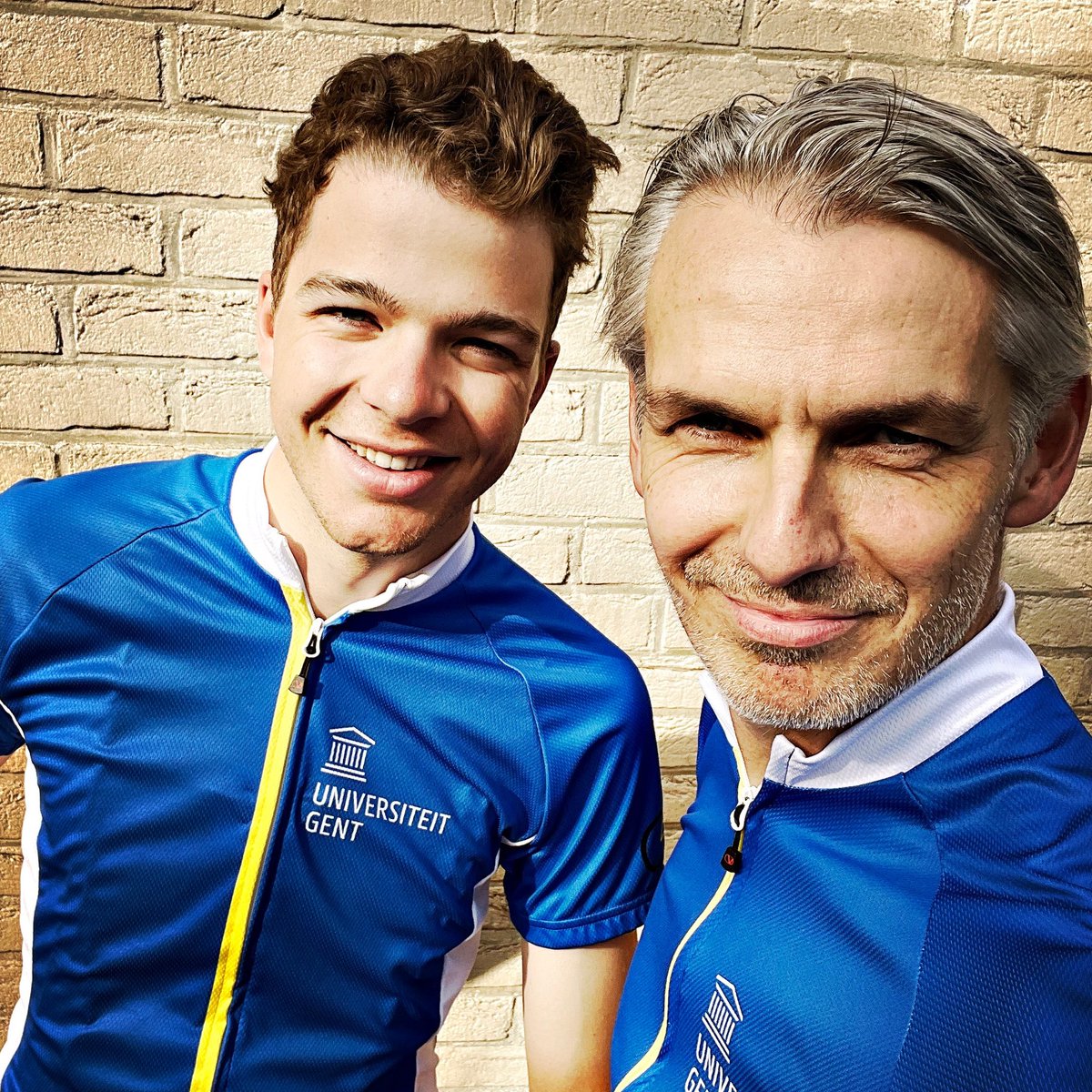 WimOosterlinck's tweet photo. Rustig dagje. 😶 De hele dag de steilste hellingen van de stad Gent beklimmen samen met deze Florian Vermeersch. 👌🏽

Filmpje voor @ugent, dus elke helling zeven (7) keer, voor elk mogelijk camerastandpunt. 😳 #lovemyjob https://t.co/munp7KBPXD