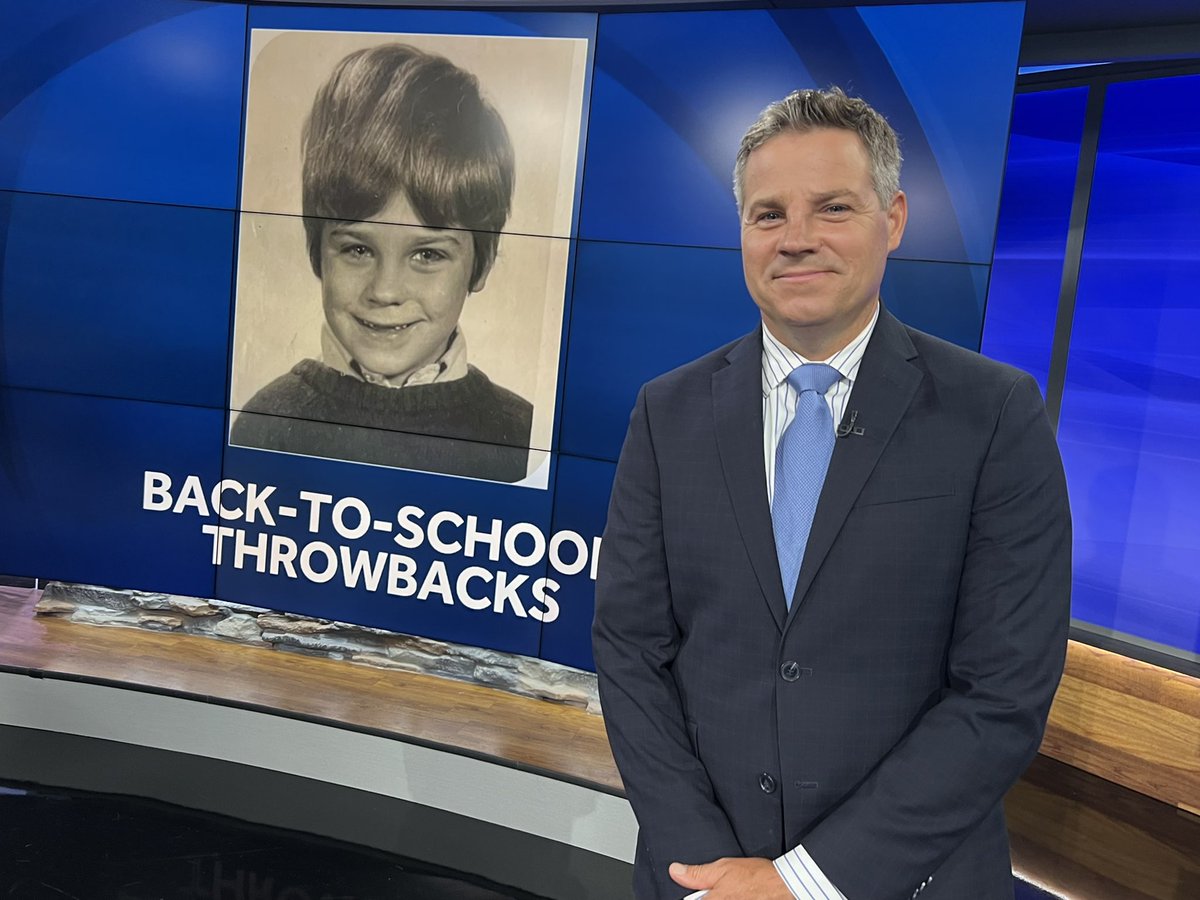 WMUR9's tweet image. Back to School Throwback. See a resemblance here? 😊 We know what @sean_wmur had on his Christmas list that year. #2frontteeth via @ErinWMUR