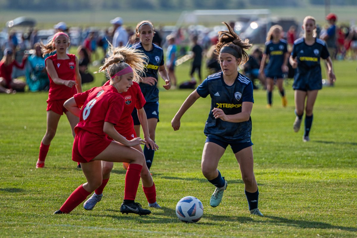 ArsenalColorado's tweet image. The new uniform kit in action. 🔥🔥