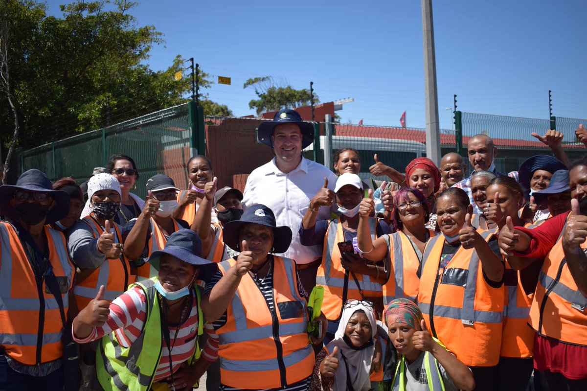 Spring is here, and it’s time to #SpringCleanCT. Tomorrow we will be back on the streets taking our clean up campaign to the next level.

I’ve written to residents across the Mother City inviting them to join the campaign. 

Let’s #SpringCleanCT