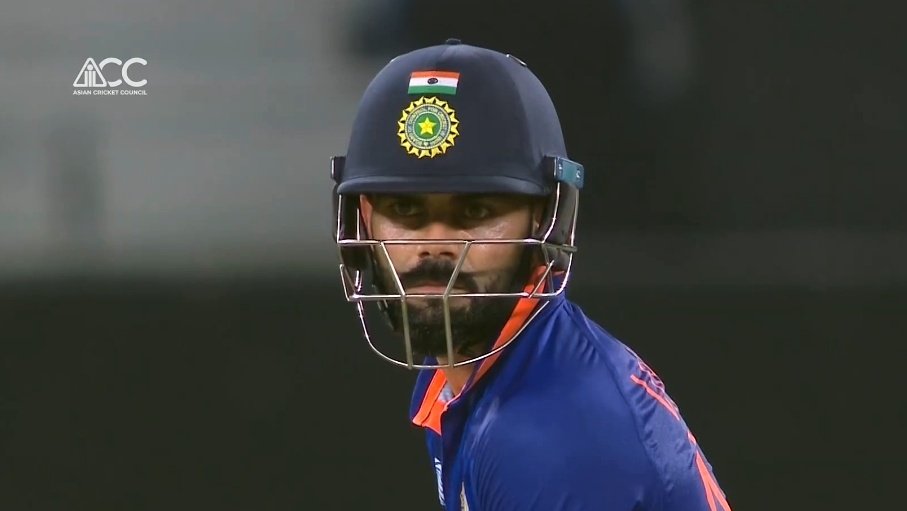 mufaddal_vohra's tweet photo. Fifty by King Kohli in 40 balls. A good going from Virat! His 31st fifty in T20is. https://t.co/SXISdeKq4x