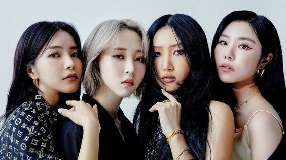 npomvtt's tweet photo. ELAS ESTÃO VINDO! É divulgado que o MAMAMOO terá o seu comeback em breve. 

RBW Ent. está recrutando fãs do grupo para ouvir faixas gravadas e escolherem qual seria a melhor title. Sem divulgação de datas ainda. 

cr: @BrasilMOO https://t.co/oeHrRKewct