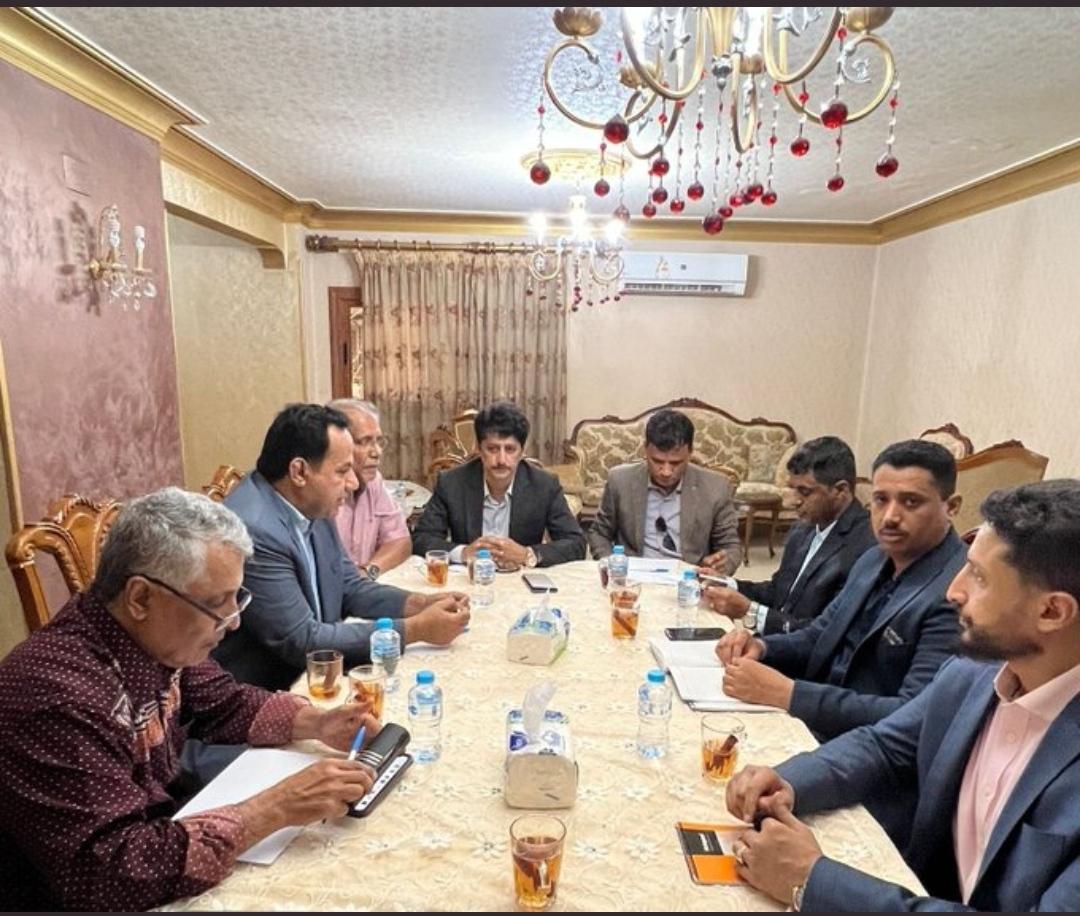 tahabafdhel's tweet photo. أعجبتني لقاءات الجنوبيين في الخارج والداخل بمبادرة فريق الحوار الجنوبي بقيادة الأخ أحمد بن فريد @AhmedBinFareed1 وهي تفرح قلب كل جنوبي محب لبلده، إذ هي إرهاصة لمستقبل أفضل وأجمل لهذا البلد الذي أهين واغتصبت أرضه ونهبت ثروته وشوهت هويته وضاع مستقبل أجياله.
وفقكم الله وسدد خطاكم. https://t.co/NqcYkoTuwW