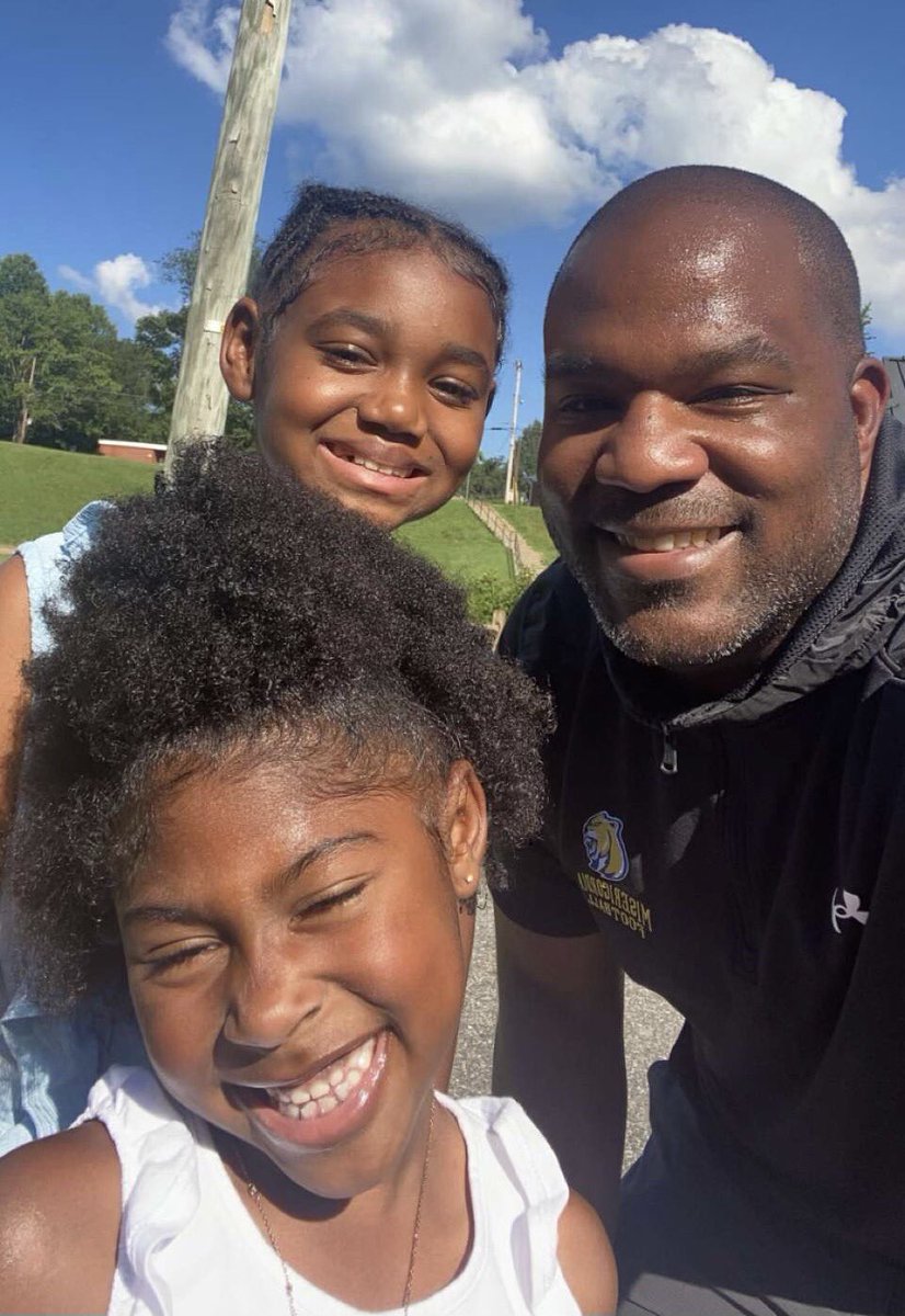 Octavia Davis tweet media