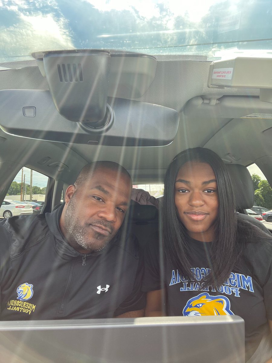 Octavia Davis tweet media