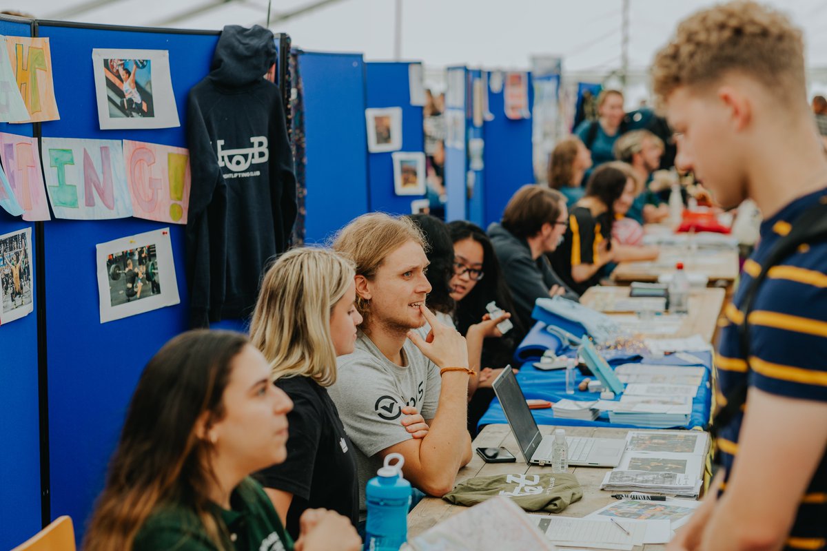 GuildofStudents's tweet photo. Welcome event spotlight.. SOCIETIES FAIR 💃
Joining a #StudentGroup is a great way to make friends @unibirmingham. So, make sure you join us at Societies Fair during Welcome to speak to hundreds of groups and sign up to taster sessions.
Learn more: https://t.co/llCv4ytNJP https://t.co/nHpAFZMZ9J