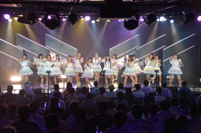 #松岡菜摘卒業公演今までHKTを引っ張ってきてくださってそんななっちゃんについていくことができたこと、とっても幸せですっ。最後に一緒にステージ立てて嬉しかったですだいすきななっちゃん、卒業おめでとうございます 