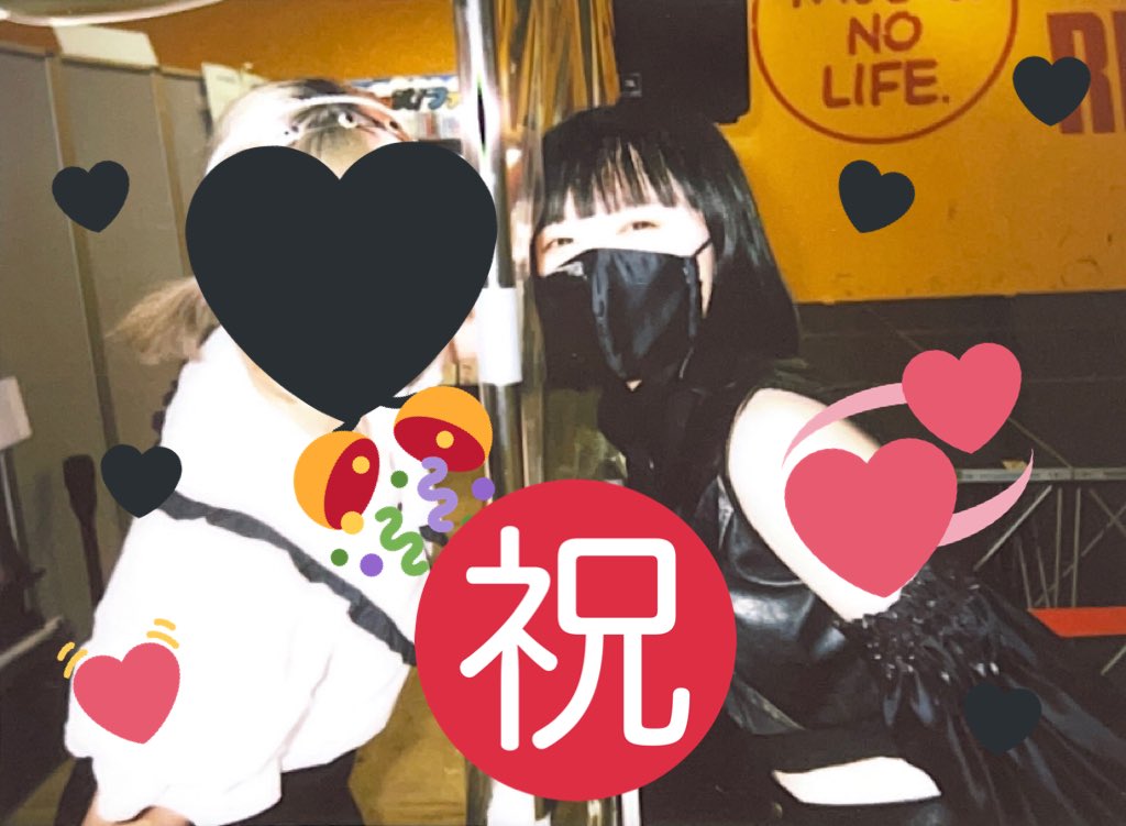 _ccckaeccc_'s tweet image. メジャーデビューおめでとう㊗️🤍 記念に(？)いつもにっこにこで私とお話してくれて努力家でパフォーマンスが最高で最強なチーチーちゃんをいい子いい子しました🫶🏻

チーチーちゃんへ
私をならず者にしてくれてASPに出会わせてくれてありがとう。アイドルになってくれて戻ってきてくれてありがとう。