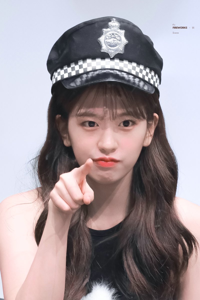 fireworks_0901's tweet photo. #안유진 #아이브 

내 강아지 생일축하해 💘

#OurFirstLoveYujinDay 
#유진이의스물을다이브가축하해 https://t.co/XkCPYRJthZ