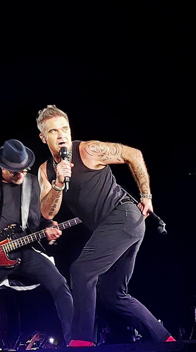 <a href="/robbiewilliams/">Robbie Williams</a> And you were incredible too… but please Rob don’t ever work with that Mickey Mouse promoter #Leutgeb EVER again. Your fans were put in SERIOUS danger getting into the venue, it’s a wonder nobody was killed <a href="/rwfanfest/">RWFANFEST</a> full story here m.facebook.com/story.php?stor…