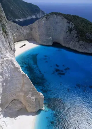 wellywinea's tweet photo. Love is separated by mountains and seas, mountains and seas can be flat https://t.co/M7CcurWGfj
