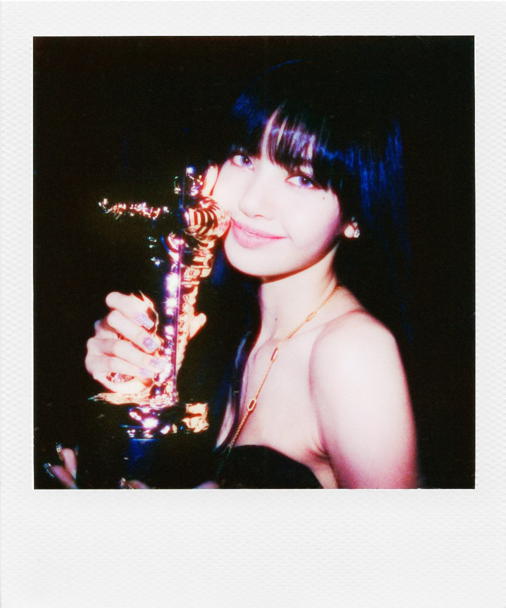 papermagazine's tweet photo. #LISA https://t.co/B9mIvzmKC7