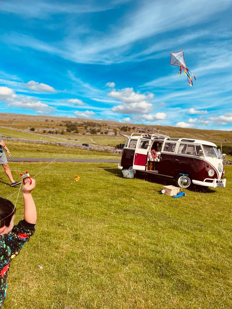 It’s a kite day 🪁 
#classiccampers @oakleys #skiptonholidays #barnolsdwick @yorkshirepost