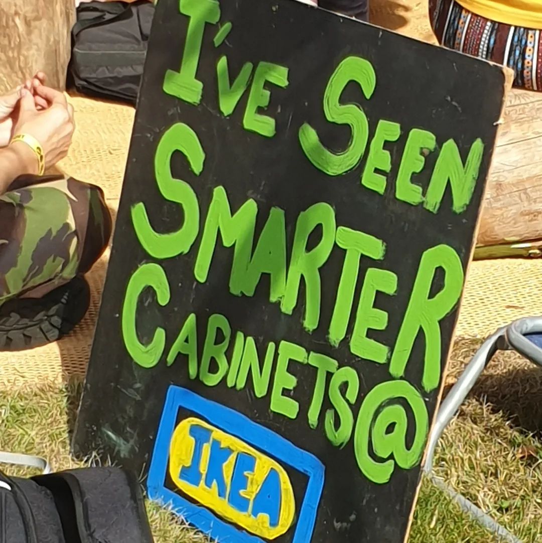 OakSustainable's tweet photo. We HAD to shout about this - over the weekend, Charlotte went to @greenbelt and witnessed some pretty inspiring stuff - no less a discussion with @CarolineLucas 😱💚🌍 as expected, she was incredible 👑
#climatejustice #festival #thesoulofclimateactivism #makelovenotco2 #queen https://t.co/6RqWzqlQln