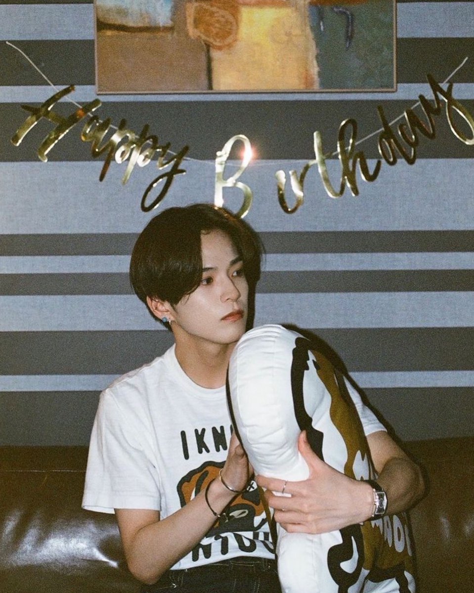 myteurejo's tweet photo. DAY 29

“always be like you are now.” — doyoung, 200822 
“always be yourself and do your best.” — haruto, 200822

“you're the best, so don't think too deeply and live as wonderful as you are now.” — hyunsuk, 200821

#31DaysWithAsahi
#ASAHI #아사히 #アサヒ #朝光 @treasuremembers https://t.co/yDmMi57vD7