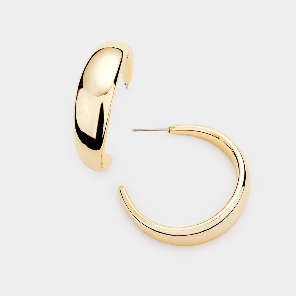 yaffabds's tweet photo. S W I P E to see some of the styles left in our fashion hoops ✨
.
We’re open today 10AM-5PM ~ 
Can’t wait to see you in store x 
.
#yaffa #yaffabds #accessories #dressup #dressupinspo #shop #shopinBarbados #love #new #hoops #fashionjewelry #style #fashion https://t.co/ugkW9VboNS