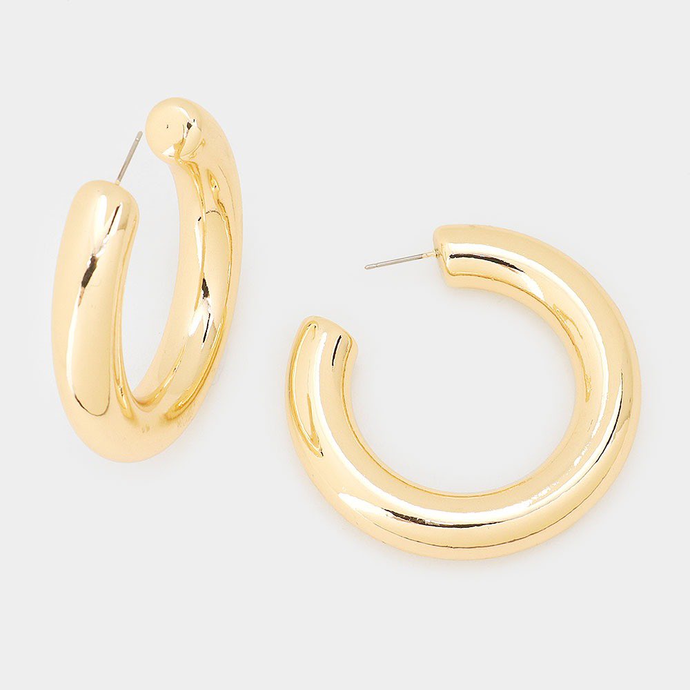 yaffabds's tweet photo. S W I P E to see some of the styles left in our fashion hoops ✨
.
We’re open today 10AM-5PM ~ 
Can’t wait to see you in store x 
.
#yaffa #yaffabds #accessories #dressup #dressupinspo #shop #shopinBarbados #love #new #hoops #fashionjewelry #style #fashion https://t.co/ugkW9VboNS
