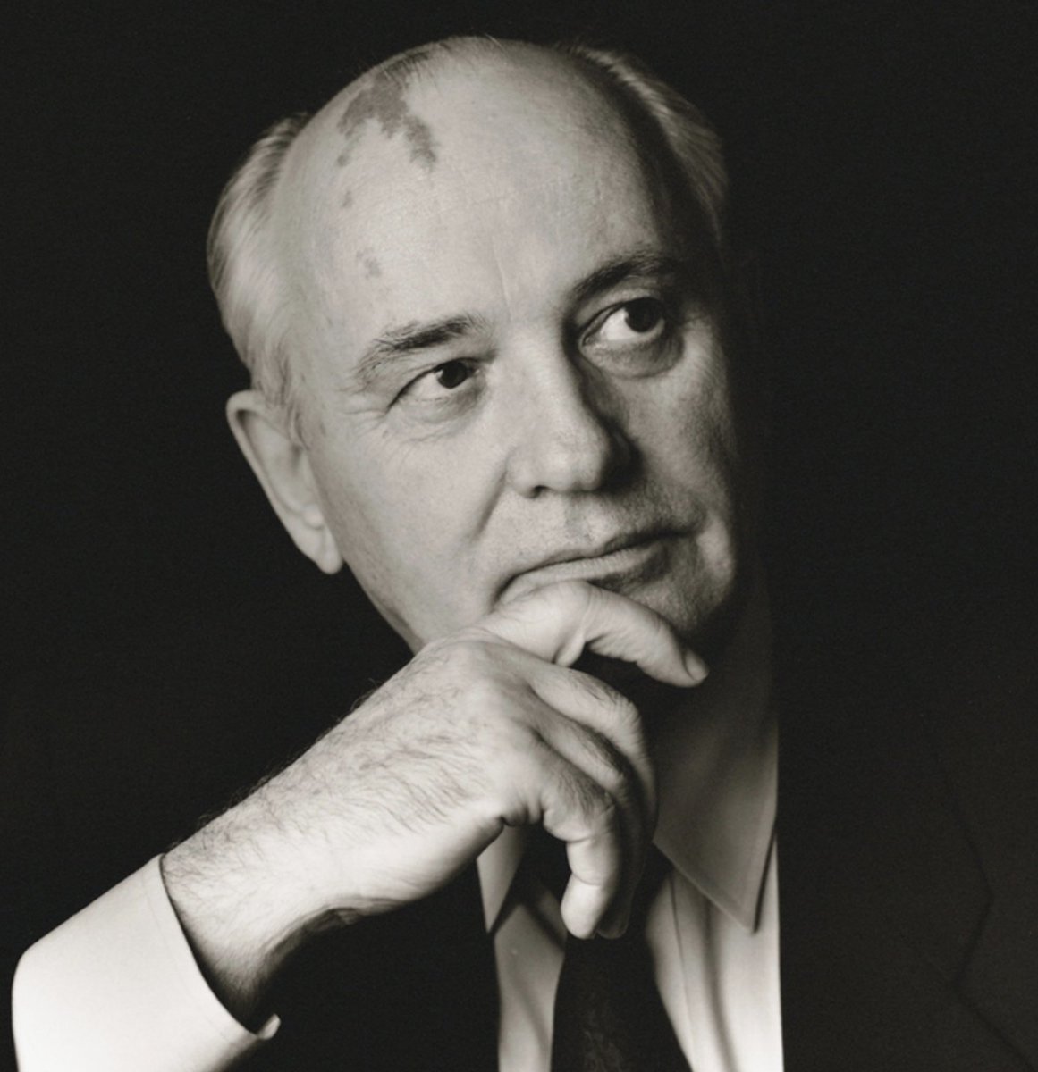 Mikhail #Gorbachev and the Peace that Could Have Been 

"When the last (hu)man who remembers the horrors of the last Great War dies, the next Great War becomes inevitable. Or is it?"

Gorbachev has passed, but the pathways to #Peace must continue.

n2k.world/thearrowoftime