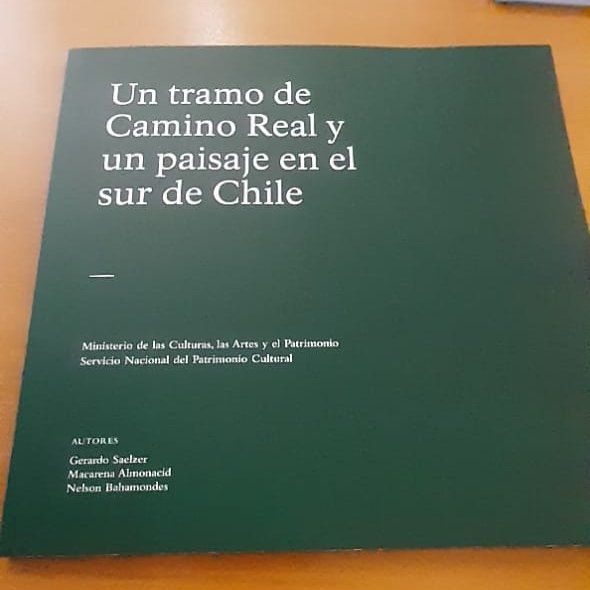 patrimonio_cl's tweet photo. 📢En el Museo Histórico de Puerto Montt se presentó la publicación “Un tramo del Camino Real y un paisaje en el Sur de Chile”, financiado por el Servicio Nacional del Patrimonio Cultural a través del Fondo del Patrimonio. La publicación está disponible en:
https://t.co/1ktpJqH636 https://t.co/C3WN6TNsTZ