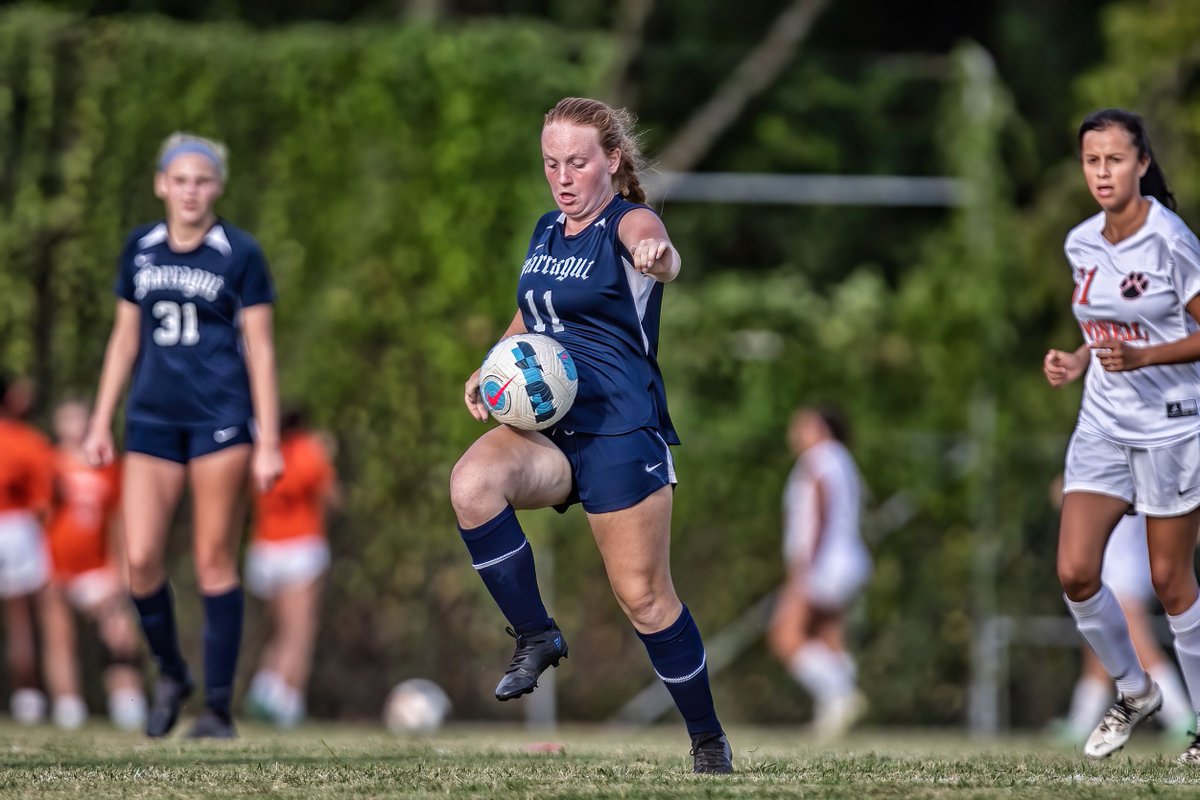 crfoto1's tweet photo. @FHS_womensoccer JV complete domination over Powell!  Ads 8 Powell 1 #GoAds @BeAmazing @coachtatefhs20 https://t.co/bBF872VOsI